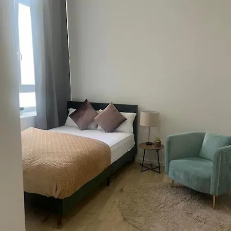 Privatzimmer Mit Bad Im Herzen Von Apartment Düsseldorf